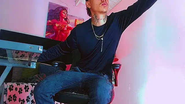 Snapshot of HannibalLester chatting on 11-25-25, 04:45 HannibalLester online show from 11-25-25, 04:45