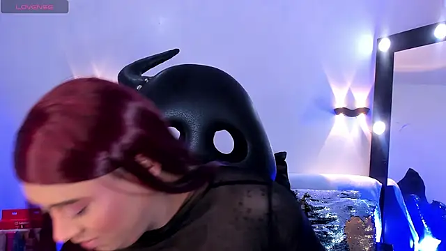 Emili Roux online show from 04-15-26, 10:11