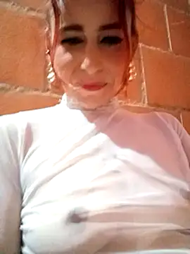 Snapshot of Rachhelle__ chatting on 02-04-25, 01:56 Rachhelle online show from 02-04-25, 01:56