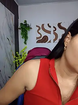 Snapshot of elena_jonees chatting on 06-23-26, 08:18 elena jonees online show from 06-23-26, 08:18