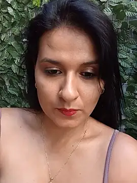 Snapshot of elena_jonees chatting on 07-08-26, 08:46 elena jonees online show from 07-08-26, 08:46