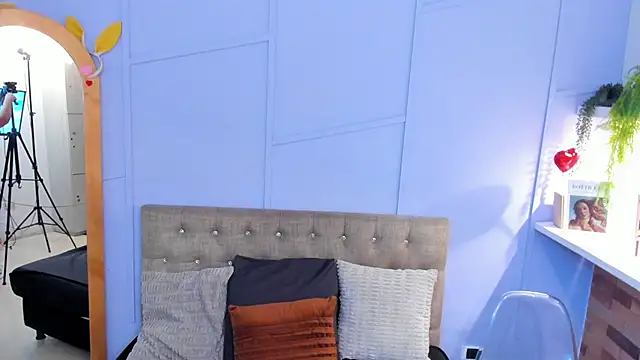 Snapshot of nathalie_rossel chatting on 09-19-25, 06:48 nathalie rossel online show from 09-19-25, 06:48