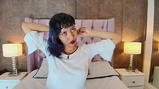 Snapshot of Akane_Uwu chatting on 02-13-25, 02:52 Akane Uwu online show from 02-13-25, 02:52