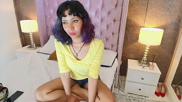 Snapshot of Akane_Uwu chatting on 02-14-25, 07:44 Akane Uwu online show from 02-14-25, 07:44