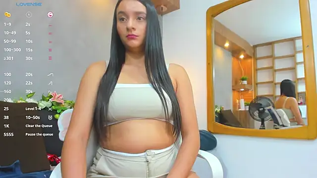 Hannah williams1 online show from 01-15-25, 05:29