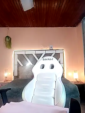 Snapshot of Naiara_Sex_ chatting on 12-03-24, 12:16 Naiara Sex online show from 12-03-24, 12:16