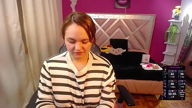 Snapshot of Naiara_Sex_ chatting on 12-28-24, 08:36 Naiara Sex online show from 12-28-24, 08:36