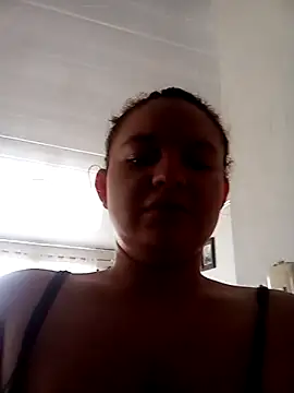 Snapshot of Naiara_Sex_ chatting on 03-06-25, 01:24 Naiara Sex online show from 03-06-25, 01:24