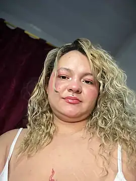 Snapshot of Naiara_Sex_ chatting on 07-15-26, 12:05 Naiara Sex online show from 07-15-26, 12:05