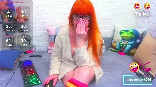 RedHousewife online show from 02-11-26, 12:32