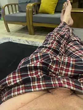 gentleman knight007 online show from 02-19-25, 05:06