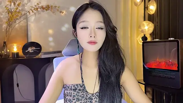 xiaodaibabyy online show from 12-22-24, 12:05