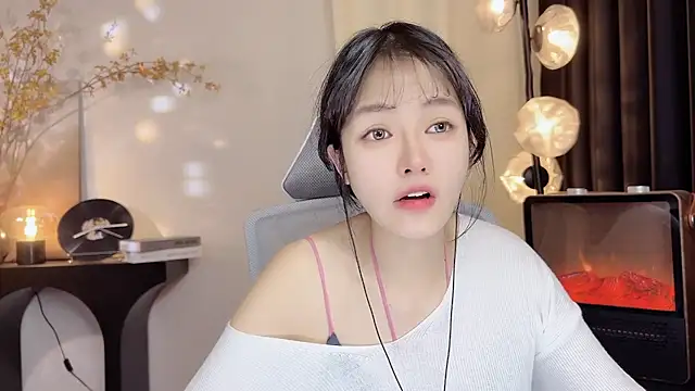 xiaodaibabyy online show from 01-09-25, 02:18