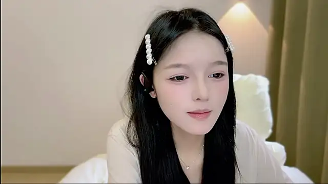 xiaodaibabyy online show from 10-04-25, 07:28