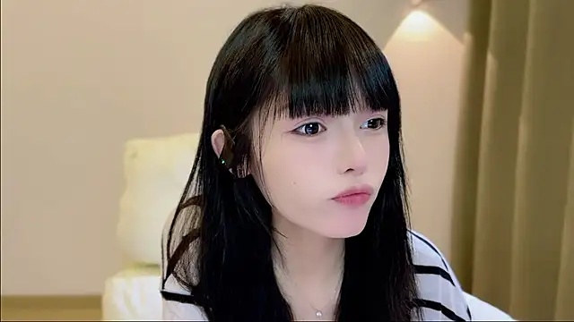 xiaodaibabyy online show from 10-06-25, 01:41