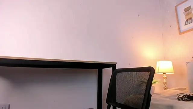 Caroline dh online show from 04-06-26, 11:33