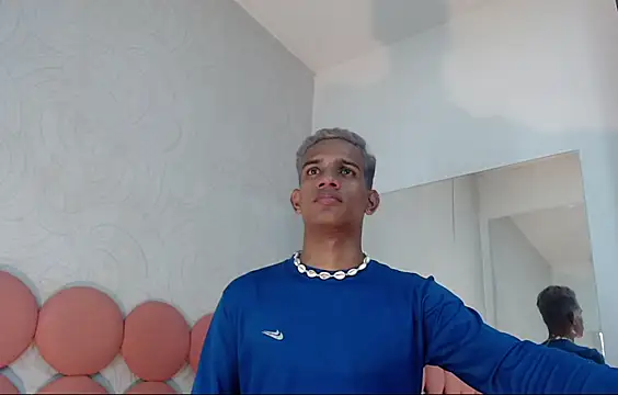 AbrahanBratz online show from 01-13-25, 07:21