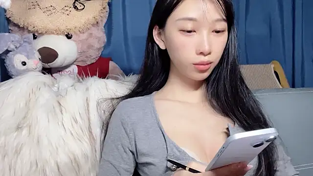 Lili-2 online show from 03-30-26, 02:18