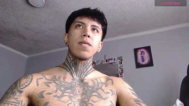 Snapshot of Nickhot0609 chatting on 01-15-25, 10:13 Nickhot0609 online show from 01-15-25, 10:13