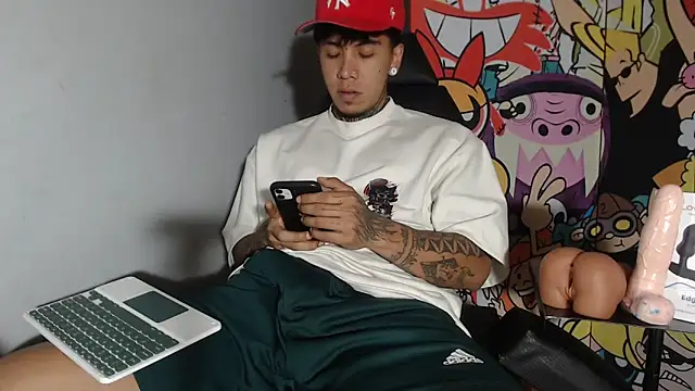 Snapshot of Nickhot0609 chatting on 03-12-25, 10:17 Nickhot0609 online show from 03-12-25, 10:17