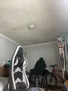 Snapshot of Nickhot0609 chatting on 10-28-25, 07:12 Nickhot0609 online show from 10-28-25, 07:12