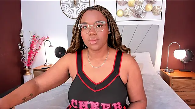 Snapshot of Makena_gh chatting on 01-15-26, 04:06 Makena gh online show from 01-15-26, 04:06