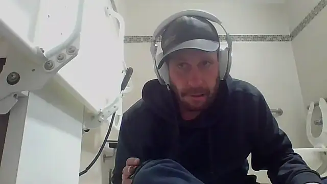 axelongshaft69 online show from 03-07-26, 11:24