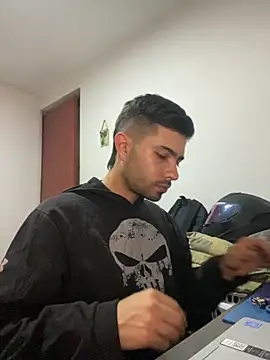 Jestebanano online show from 10-30-25, 07:10