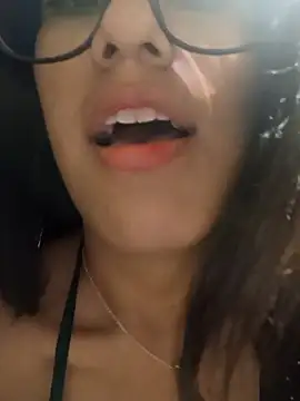 AleFantasy0001 online show from 02-22-25, 09:04