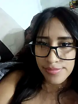 AleFantasy0001 online show from 03-01-25, 02:59