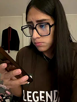 AleFantasy0001 online show from 10-02-25, 01:12