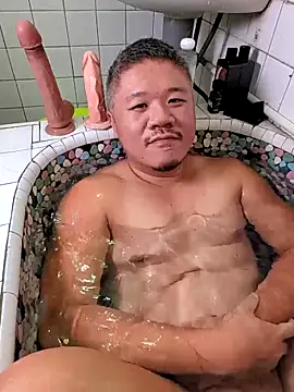 Snapshot of taiwan07010 chatting on 11-12-25, 01:00 taiwan07010 online show from 11-12-25, 01:00