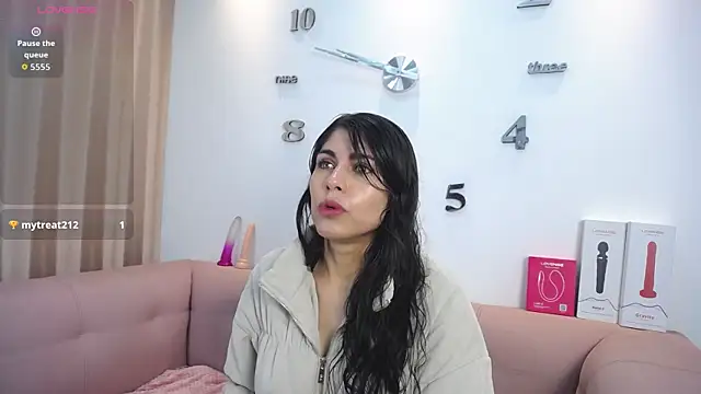 Melodi Roux online show from 01-10-26, 01:24