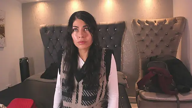 Melodi Roux online show from 04-18-26, 12:53