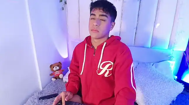 Snapshot of kiing_azahell chatting on 01-24-25, 01:24 kiing azahell online show from 01-24-25, 01:24