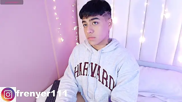 Snapshot of kiing_azahell chatting on 03-07-25, 05:18 kiing azahell online show from 03-07-25, 05:18