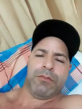 Snapshot of Marciogrei chatting on 12-14-24, 08:29 Marciogrei online show from 12-14-24, 08:29