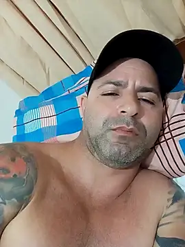 Snapshot of Marciogrei chatting on 12-22-24, 07:52 Marciogrei online show from 12-22-24, 07:52