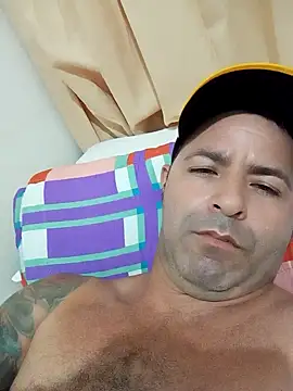 Snapshot of Marciogrei chatting on 01-27-25, 08:17 Marciogrei online show from 01-27-25, 08:17