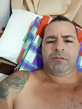 Snapshot of Marciogrei chatting on 01-30-25, 06:21 Marciogrei online show from 01-30-25, 06:21