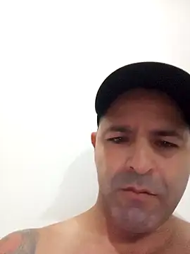 Snapshot of Marciogrei chatting on 02-16-25, 08:22 Marciogrei online show from 02-16-25, 08:22