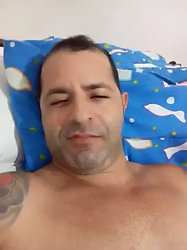 Snapshot of Marciogrei chatting on 02-17-25, 06:48 Marciogrei online show from 02-17-25, 06:48