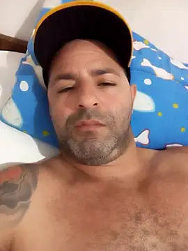 Snapshot of Marciogrei chatting on 03-15-25, 08:32 Marciogrei online show from 03-15-25, 08:32