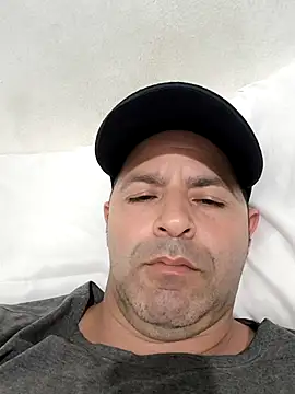 Snapshot of Marciogrei chatting on 10-21-25, 06:08 Marciogrei online show from 10-21-25, 06:08