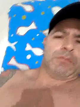 Snapshot of Marciogrei chatting on 10-28-25, 01:14 Marciogrei online show from 10-28-25, 01:14