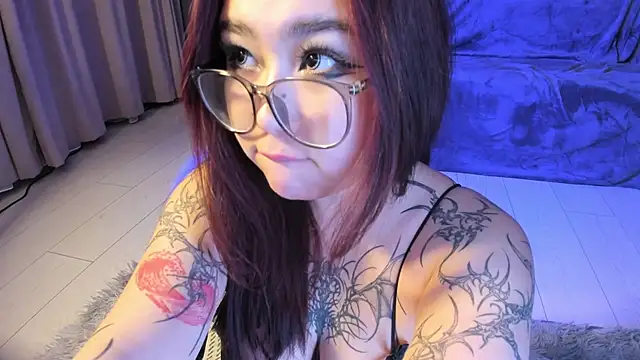 Yuriko May online show from 01-13-25, 07:42