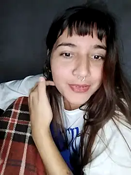 Snapshot of Cloeegoth chatting on 03-16-25, 08:32 Cloeegoth online show from 03-16-25, 08:32