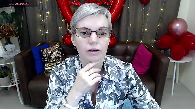 Snapshot of Cutie_Erikaa1 chatting on 02-12-25, 03:29 Cutie Erikaa1 online show from 02-12-25, 03:29