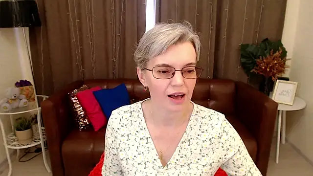 Snapshot of Cutie_Erikaa1 chatting on 03-15-25, 02:24 Cutie Erikaa1 online show from 03-15-25, 02:24