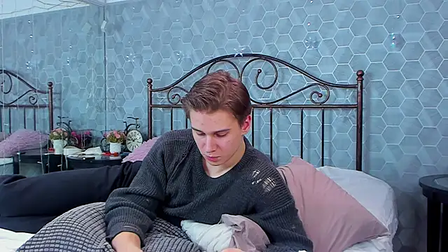 Marcus Swampov online show from 12-20-24, 10:49